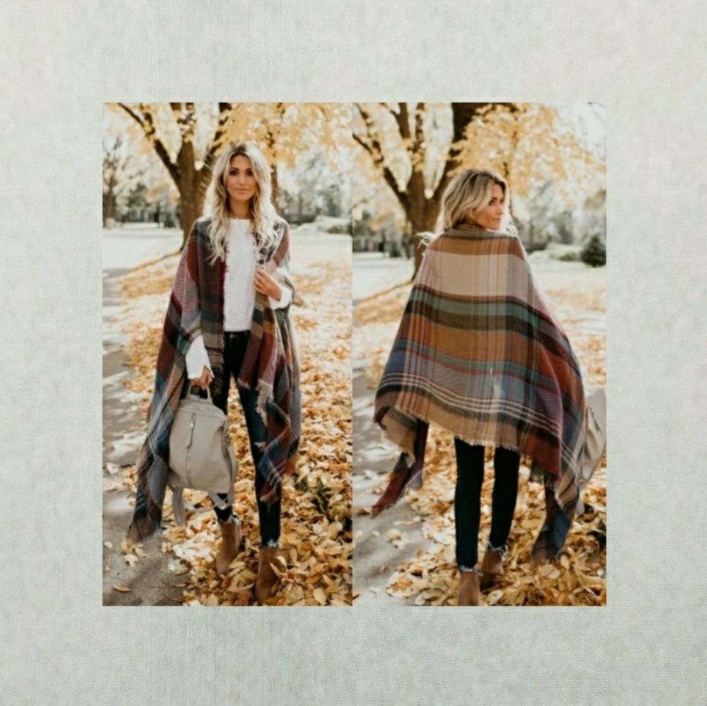 Last One! Plaid Poncho With Pockets